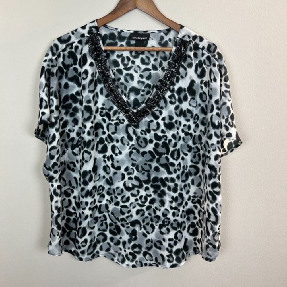 Lane Bryant‎ Top Women 18/20 Black Gray Leopard Print Beaded V-Neck Short Sleeve